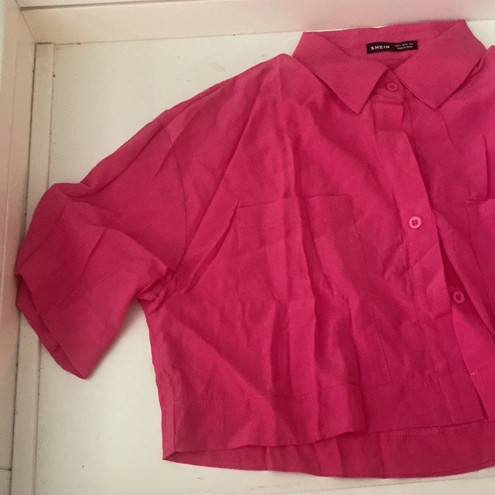 Drop shoulder patch pocket button up crop shirt size small hot pink - Picture 9 of 9